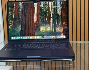 New Laptop Apple MacBook Air 2025 M4 13-Inch 16GB Apple M4 SSD 256GB