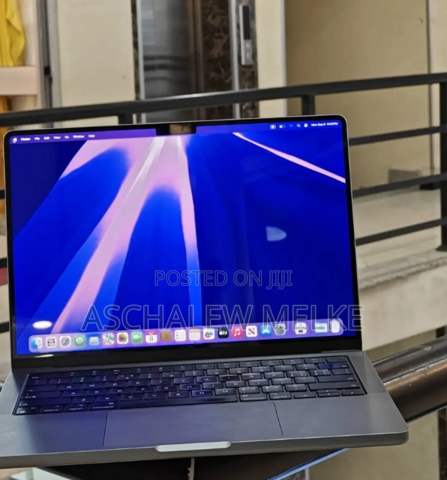 New Laptop Apple MacBook Pro 2021 M1 16GB Apple M1 SSD 1T