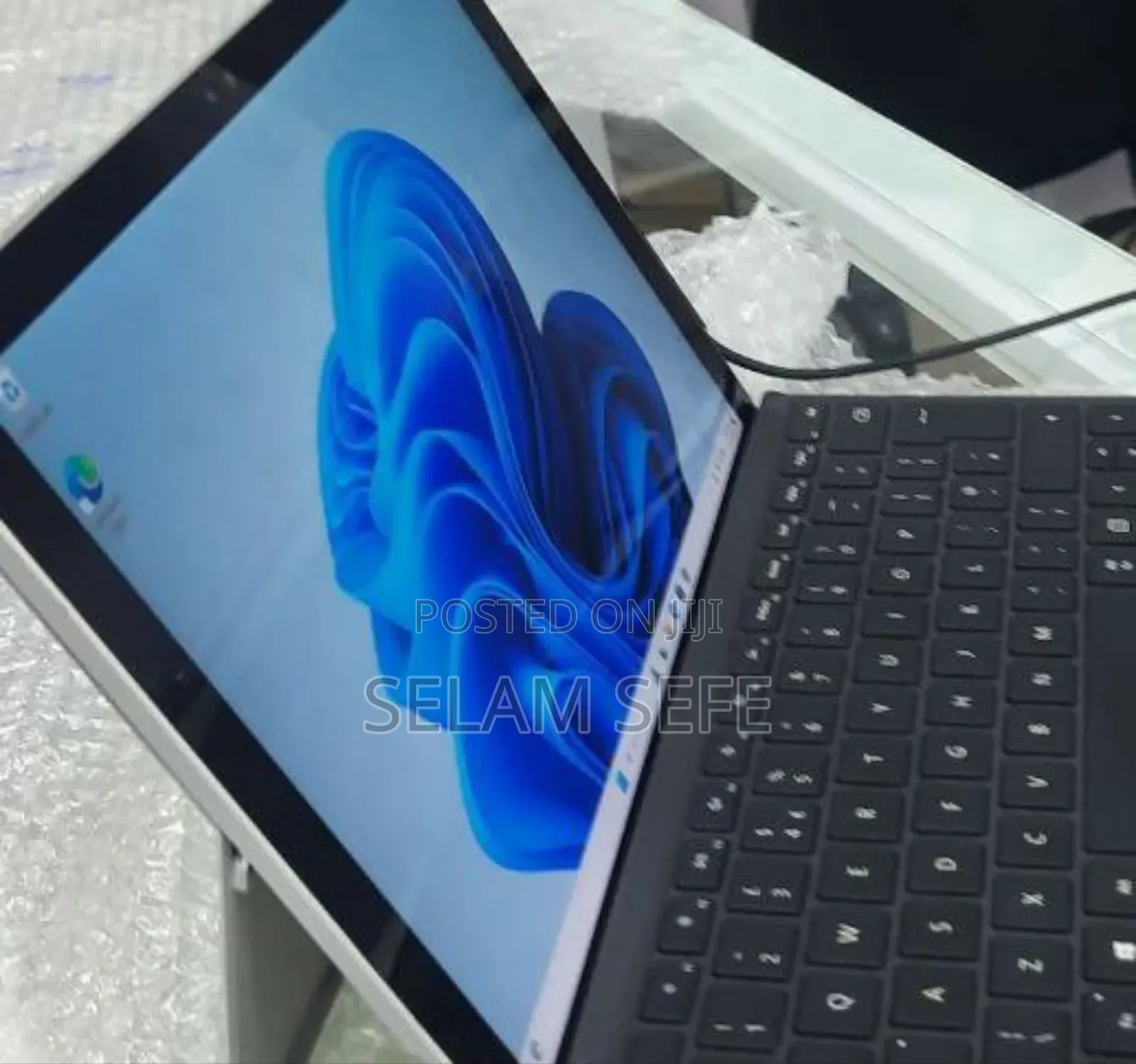 New Laptop Microsoft Surface Pro 4 8GB Intel Core I5 SSD 256GB