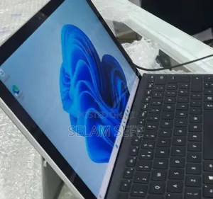 Photo - New Laptop Microsoft Surface Pro 4 8GB Intel Core I5 SSD 256GB