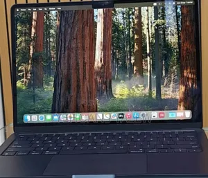 New Laptop Apple MacBook Air 2025 M4 13-Inch 16GB Apple M4 SSD 256GB