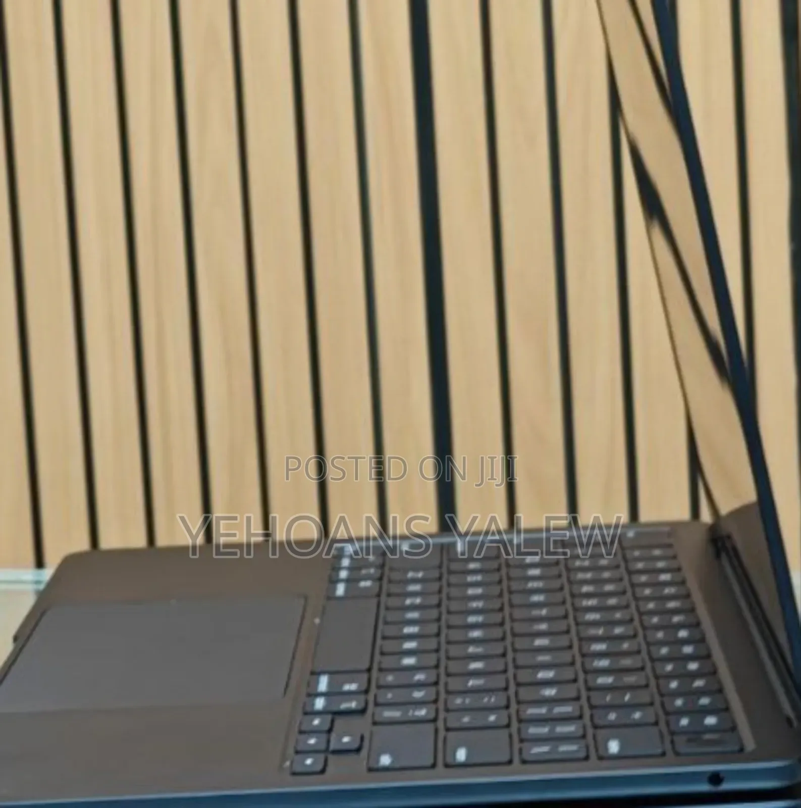 New Laptop Apple MacBook Air 2024 M3 13-Inch 16GB Apple M3 SSD 256GB