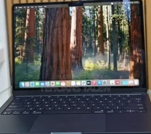 New Laptop Apple MacBook Air 2024 M3 13-Inch 16GB Apple M3 SSD 256GB