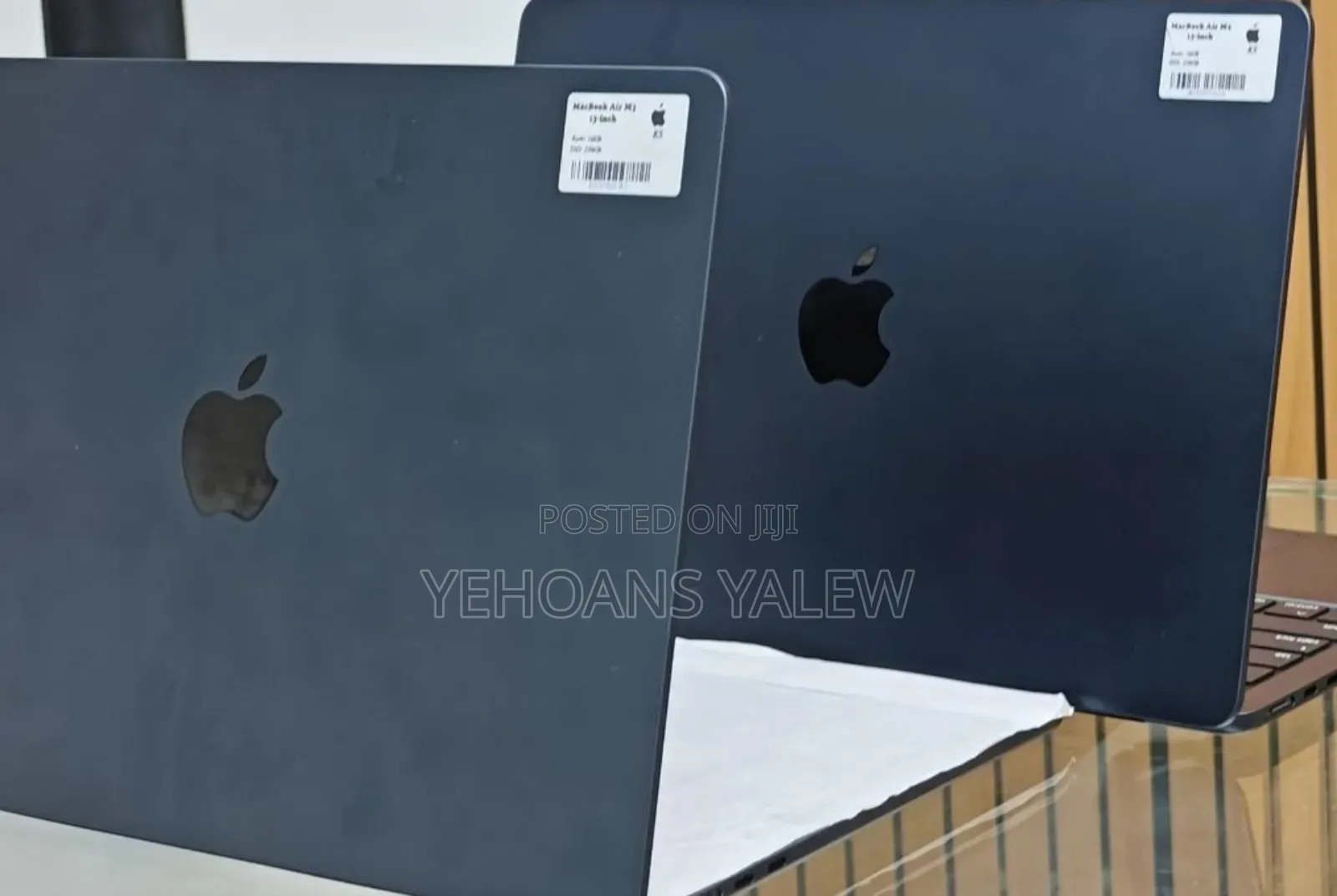 New Laptop Apple MacBook Air 2024 M3 13-Inch 16GB Apple M3 SSD 256GB