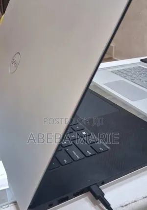 New Laptop Dell Precision 15 5540 16GB Intel Core I7 SSD 512GB