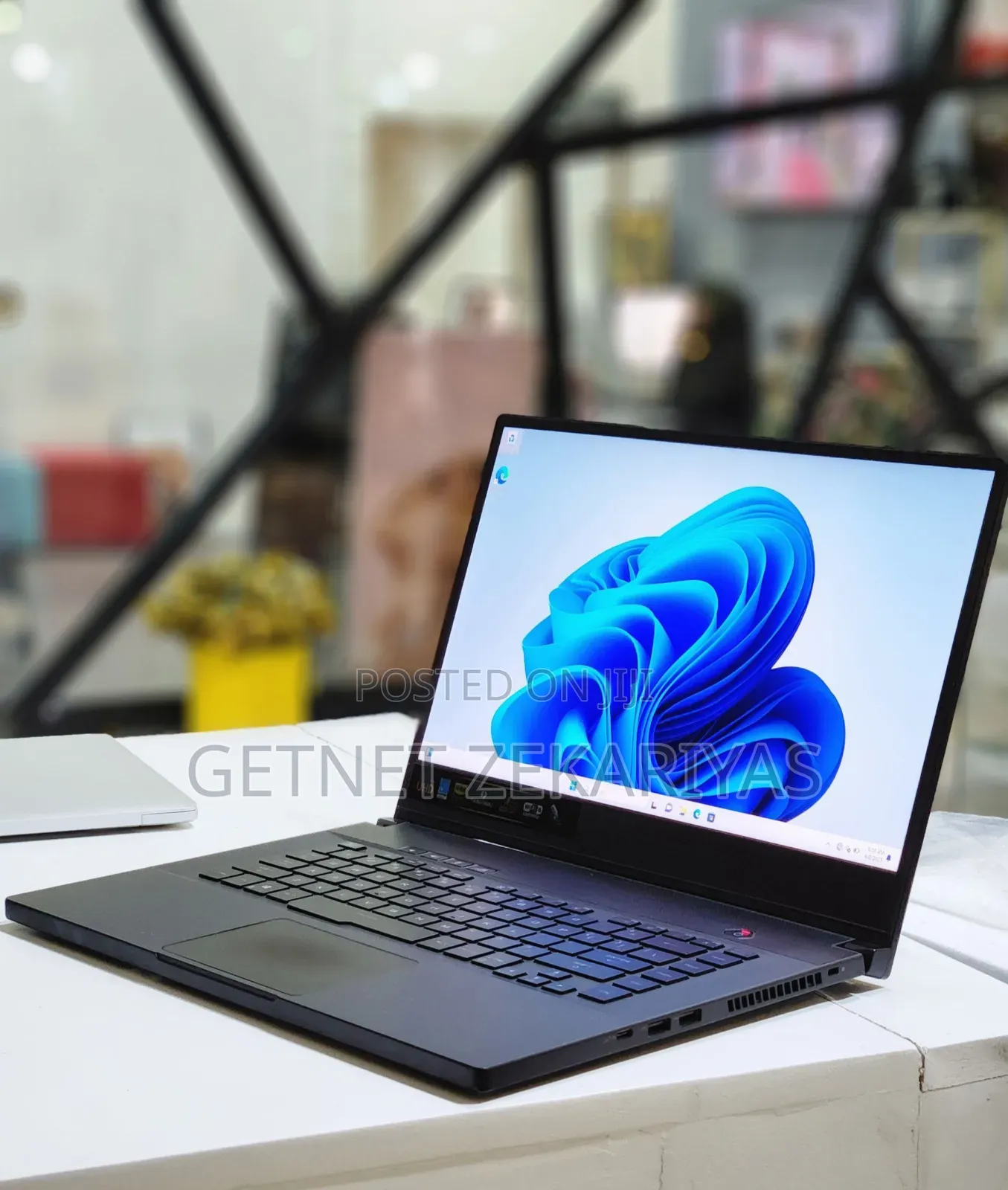 New Laptop Asus ROG Zephyrus G15 16GB Intel Core I7 SSD 512GB