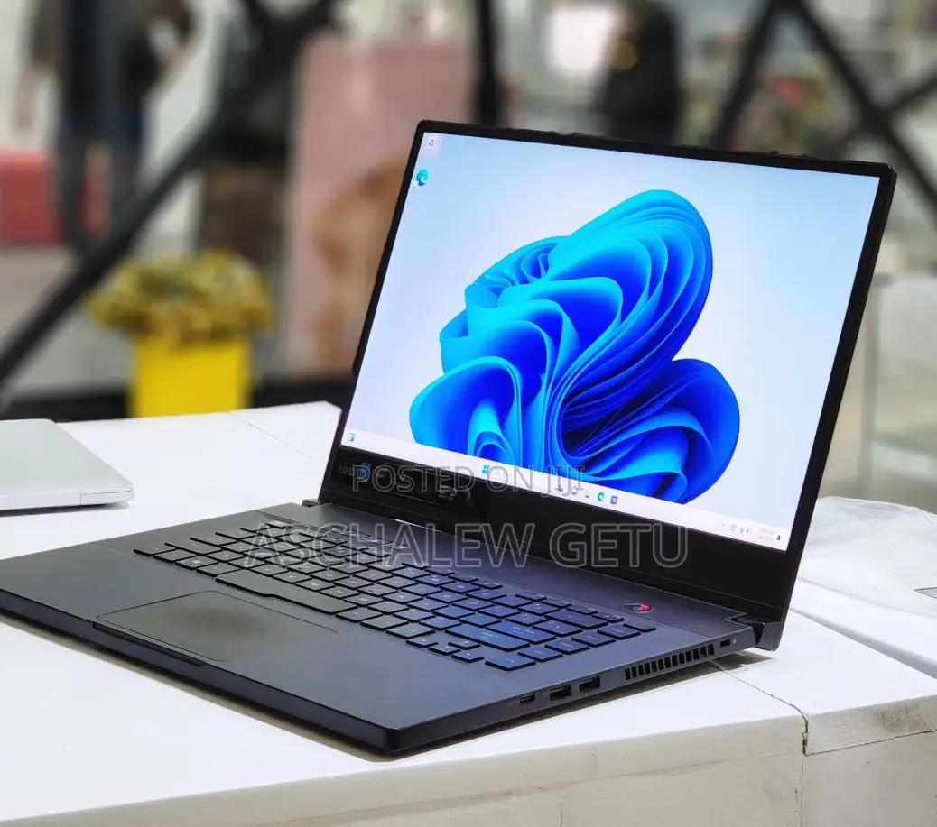 New Laptop Asus ROG Zephyrus G15 16GB Intel Core I7 SSD 512GB