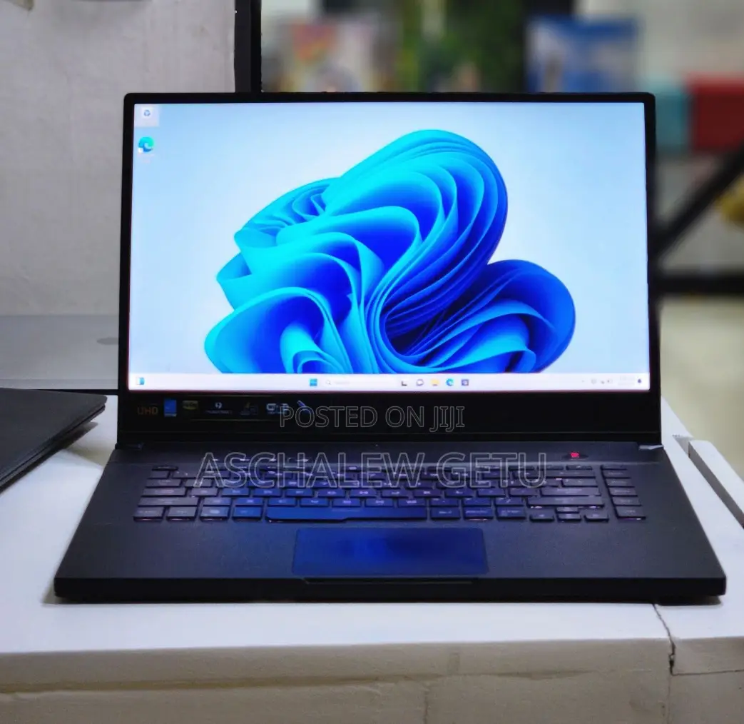 New Laptop Asus ROG Zephyrus G15 16GB Intel Core I7 SSD 512GB