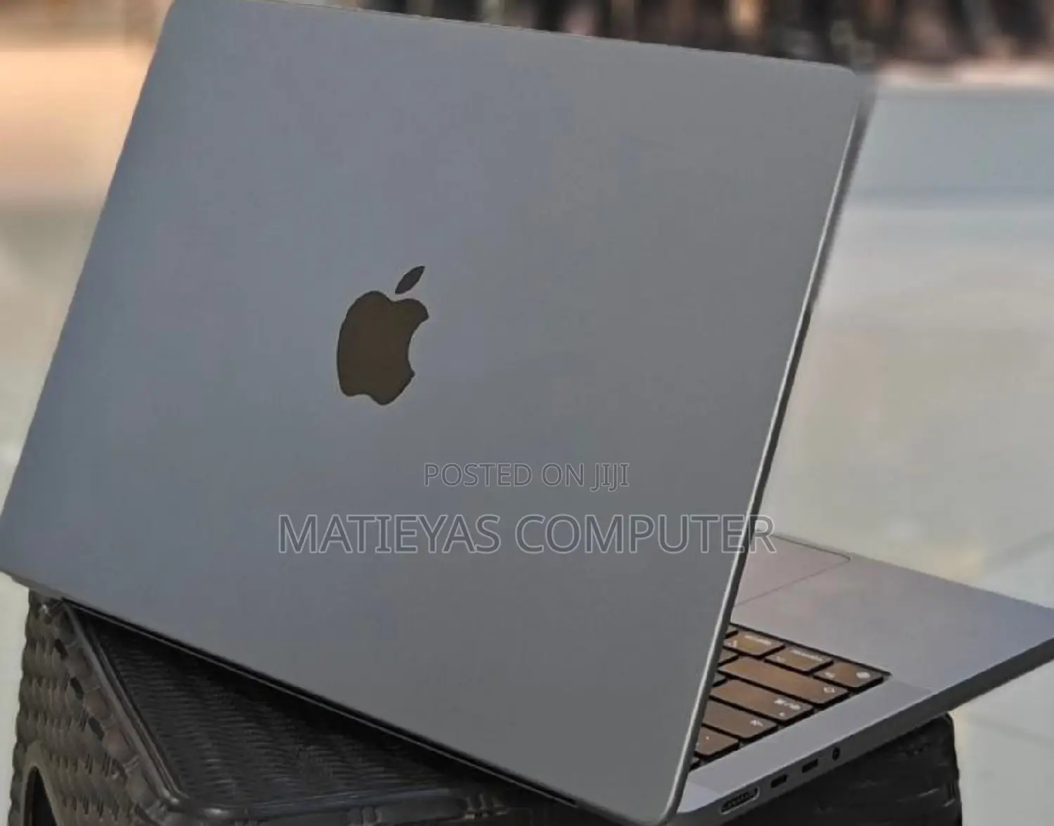 New Laptop Apple MacBook Pro M1 16GB Apple M1 SSD 1T
