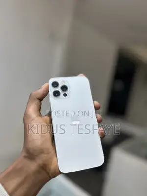 Photo - Apple iPhone 12 Pro 128 GB White