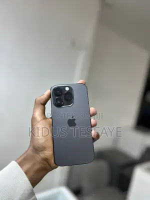 Photo - Apple iPhone 14 Pro 256 GB Black