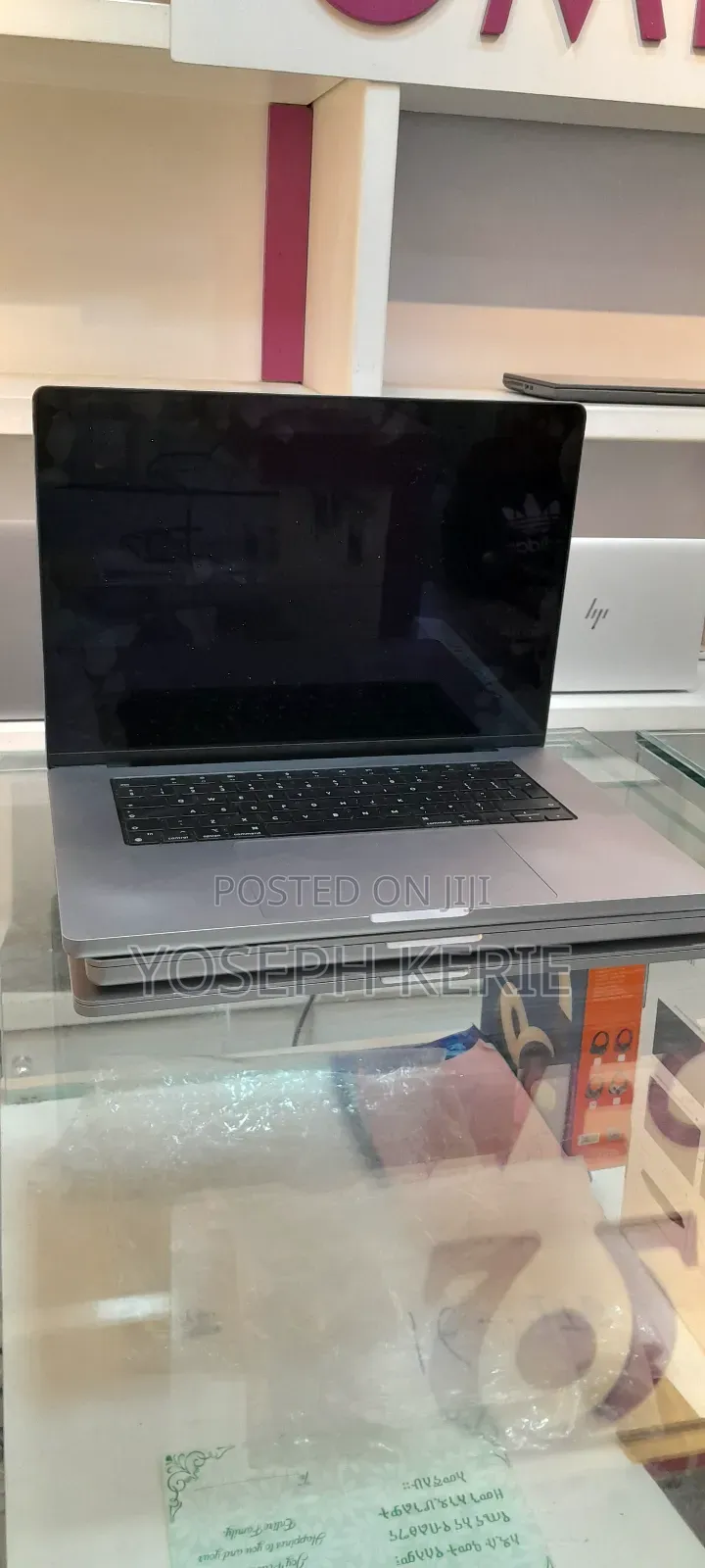 New Laptop Apple MacBook Pro M1 16GB Apple M1 Pro SSD 1T