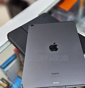 Photo - New Apple iPad Air (2020) 64 GB Gray
