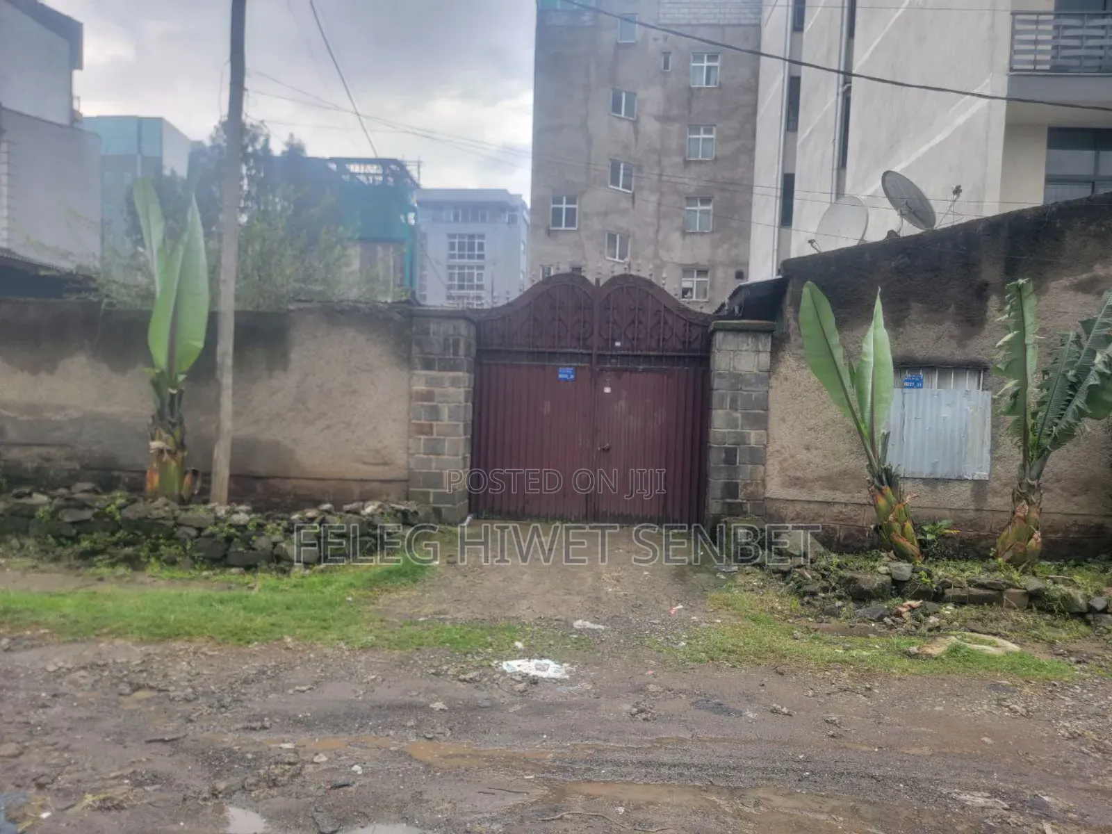 የሚሸጥ የድሮ ቪላ