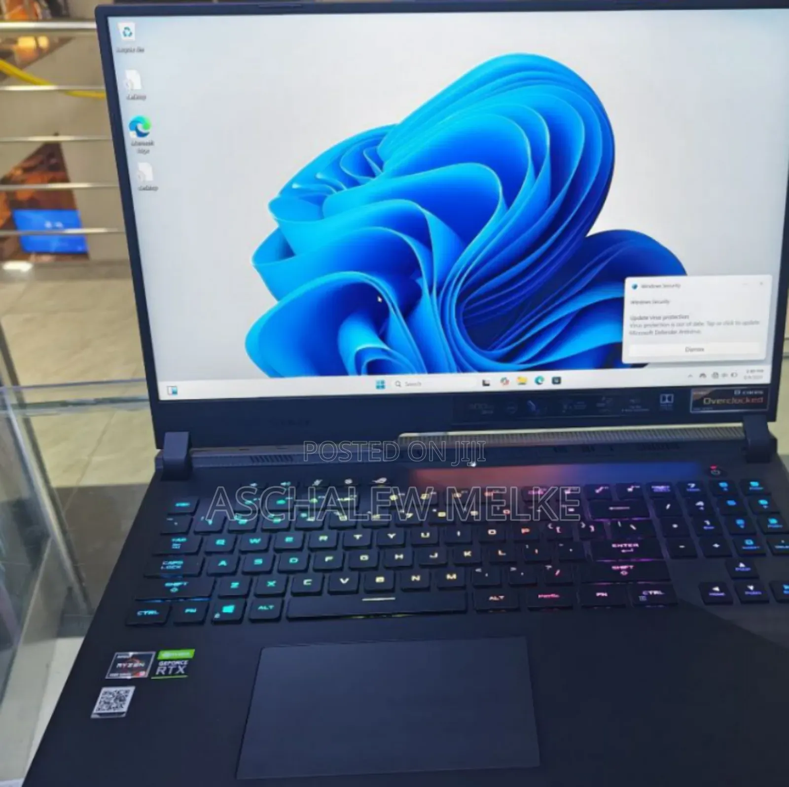 New Laptop Asus ROG Strix G17 32GB AMD Ryzen 9 SSD 1T