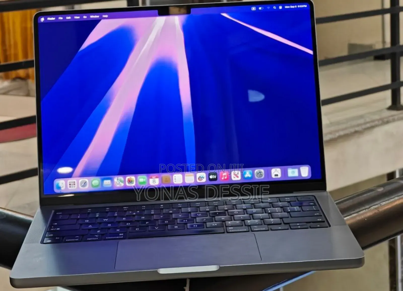 New Laptop Apple MacBook Pro M1 16GB SSD 1T