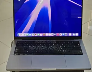 New Laptop Apple MacBook Pro M1 16GB Apple M1 Pro SSD 1T