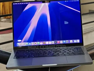 New Laptop Apple MacBook Pro M1 16GB Intel SSD 512GB