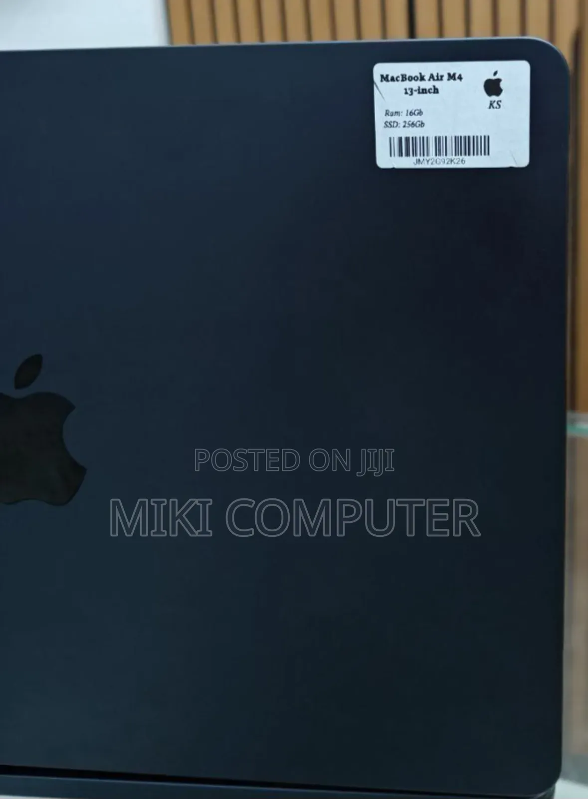 New Laptop Apple MacBook Pro 2024 M4 14-Inch 16GB Intel SSD 256GB