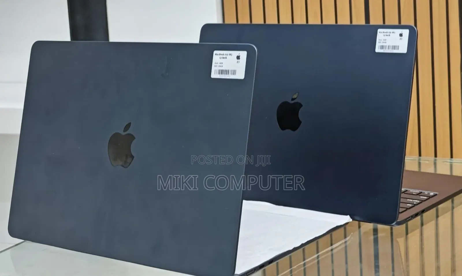 New Laptop Apple MacBook Pro 2024 M4 14-Inch 16GB Intel SSD 256GB