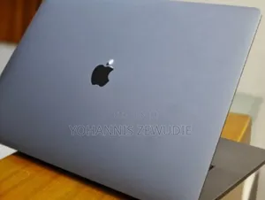 New Laptop Apple MacBook Pro 2019 32GB Intel Core I9 SSD 1T