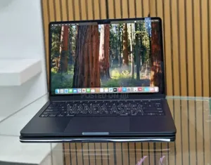 Photo - New Laptop Apple MacBook Air 2024 M3 13-Inch 16GB Apple M3 SSD 256GB