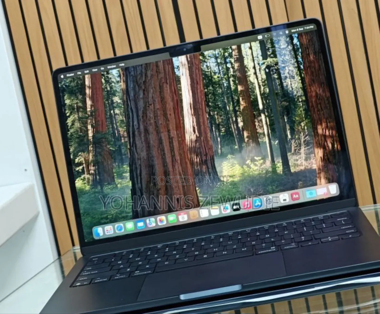 New Laptop Apple MacBook Air 2024 M3 13-inch 16GB Apple M3 SSD 256GB