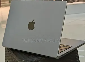 New Laptop Apple MacBook Pro 2020 M1 16GB Apple M1 Pro SSD 1T