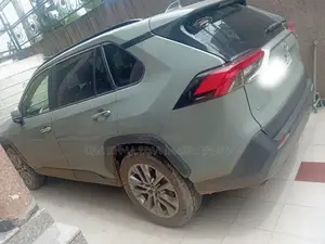 Toyota RAV4 2020 Blue