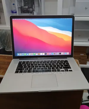 Photo - New Laptop Apple MacBook Pro 2015 16GB Intel Core I7 SSD 256GB