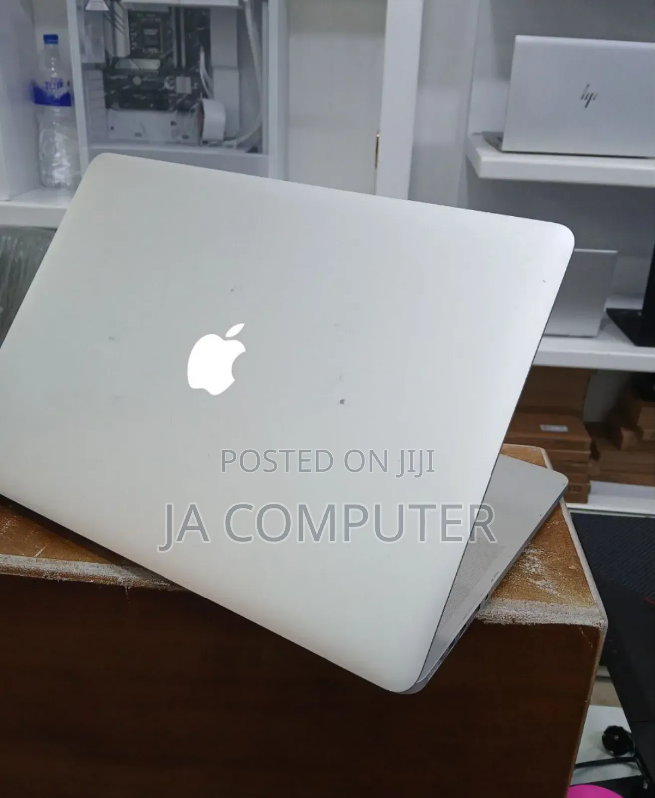 New Laptop Apple MacBook Pro 2015 16GB Intel Core I7 SSD 256GB