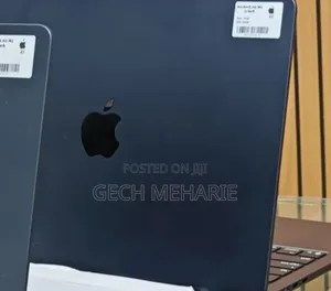 New Laptop Apple MacBook Air 2025 M4 13-Inch 16GB Apple M4 SSD 256GB