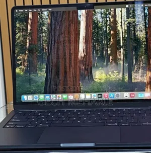 New Laptop Apple MacBook Air 2025 M4 13-Inch 16GB Apple M4 SSD 256GB