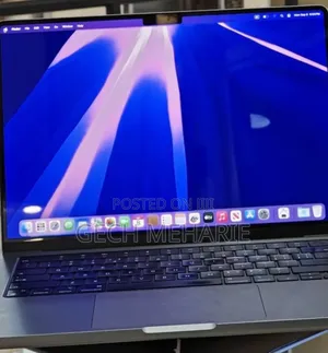 New Laptop Apple MacBook Pro 2021 M1 16GB Apple M1 Pro SSD 512GB