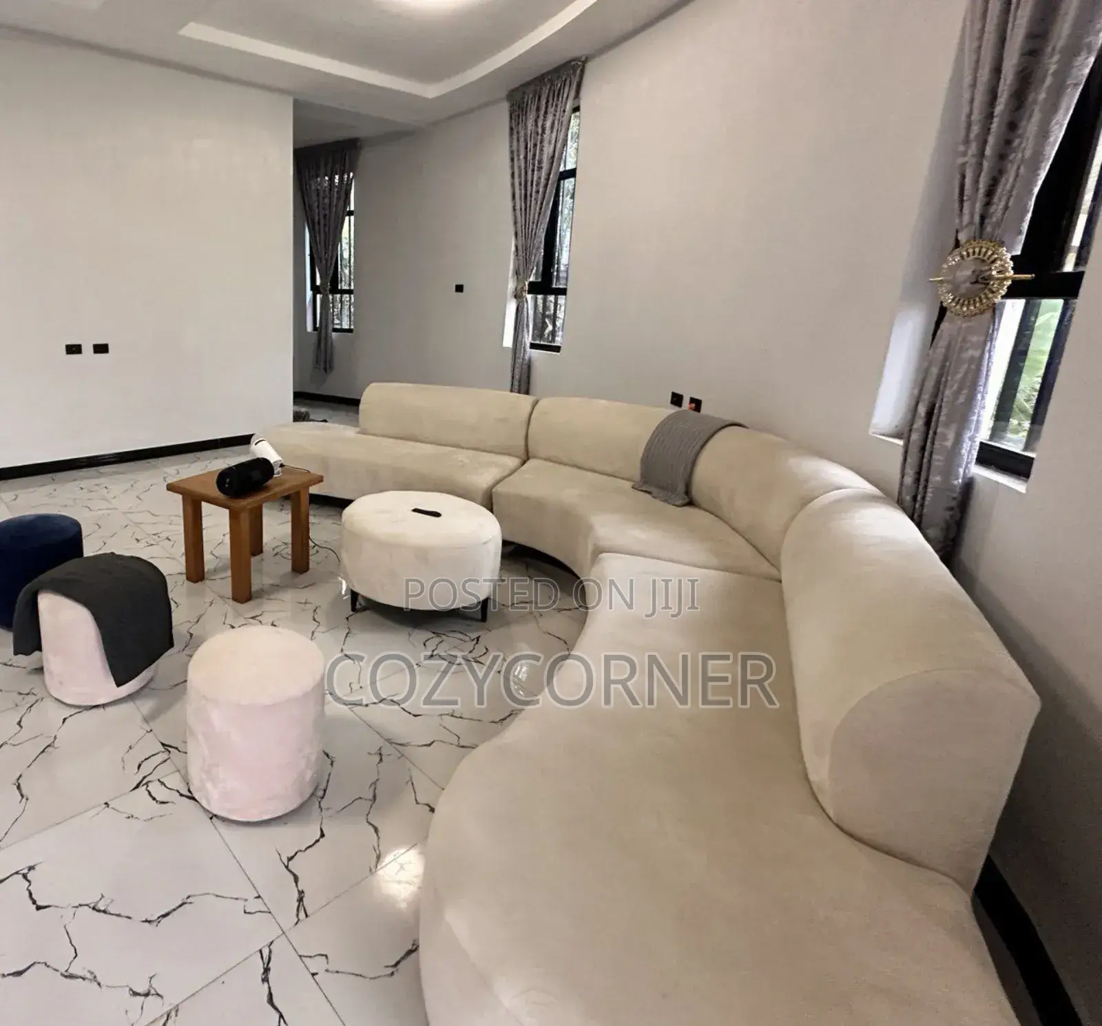 Quirky Oval L Shape Sofa Set With Premium Quality. ሶፋ