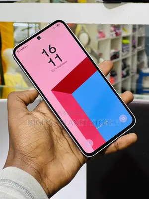 Photo - New Samsung Galaxy A55 256 GB White