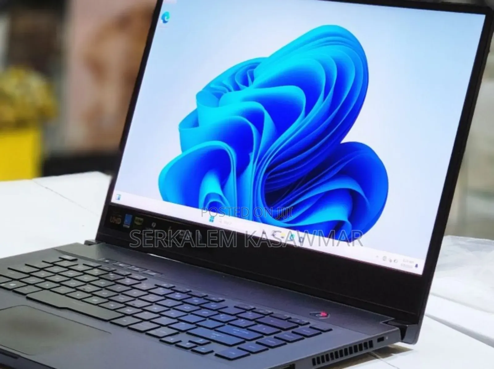 New Laptop Asus ROG Zephyrus G15 16GB Intel Core i7 SSD 512GB