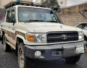 Toyota Land Cruiser 2019 White
