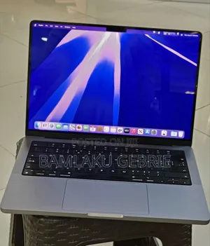 New Laptop Apple MacBook Pro M1 16GB Apple M1 Pro SSD 1T