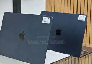 New Laptop Apple MacBook Air 2025 M4 13-Inch 16GB Apple M4 SSD 256GB