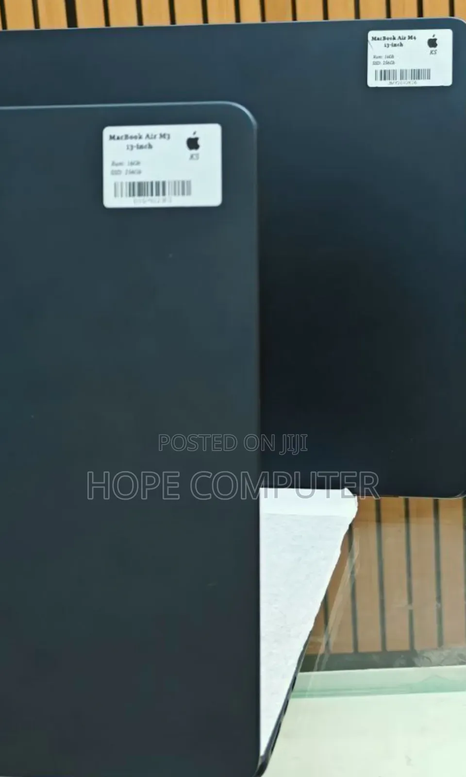 New Laptop Apple MacBook Air 2024 M3 13-Inch 16GB Apple M3 SSD 256GB