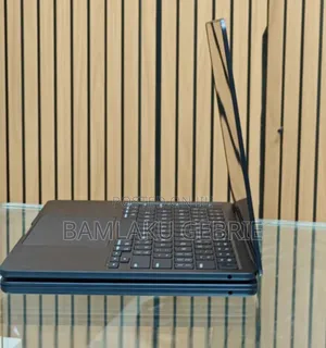 New Laptop Apple MacBook Air 2024 M3 13-Inch 16GB Apple M3 SSD 256GB