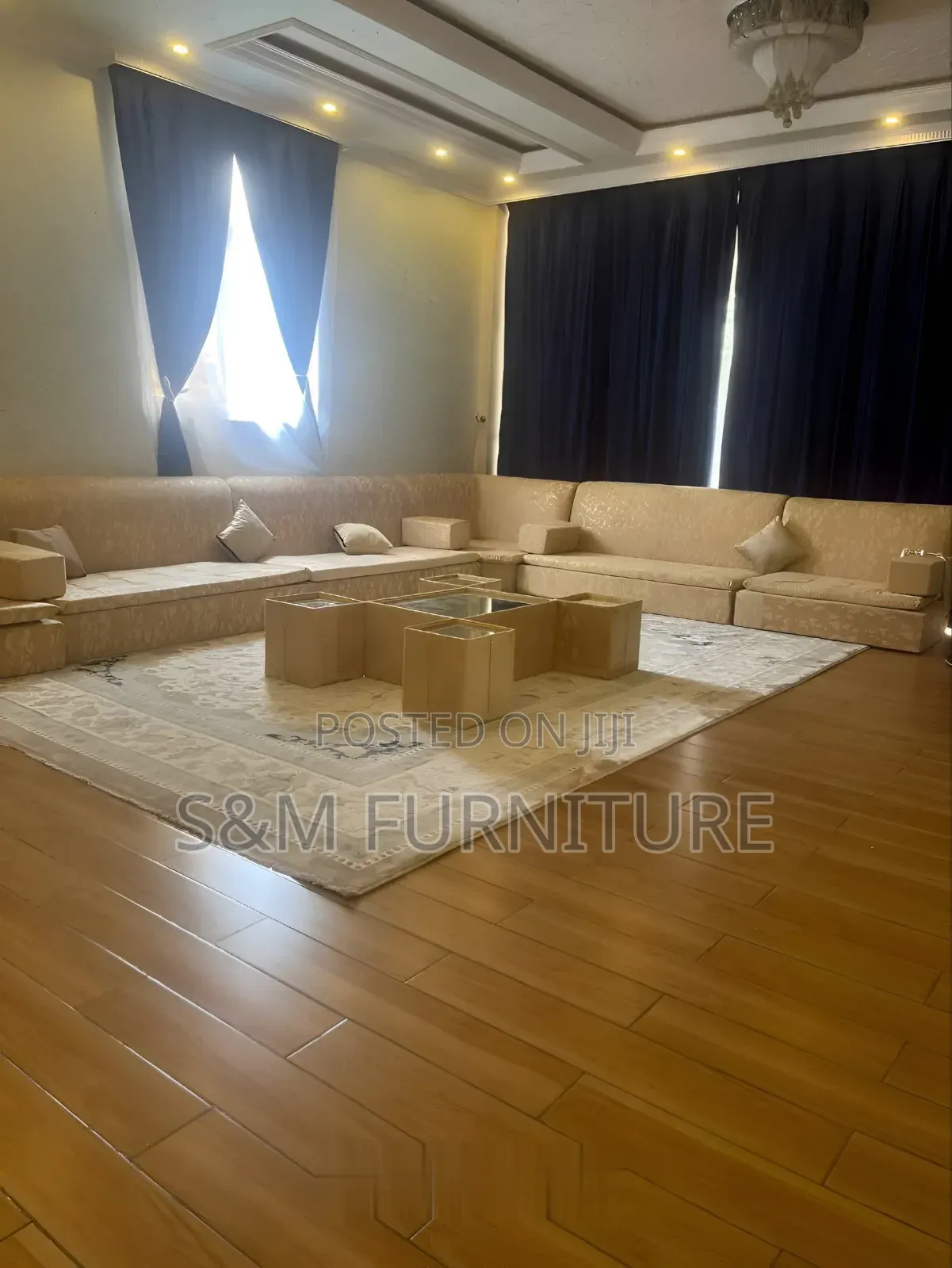 Extra_bonded Arabian Majlis Priced Per Square Meter.