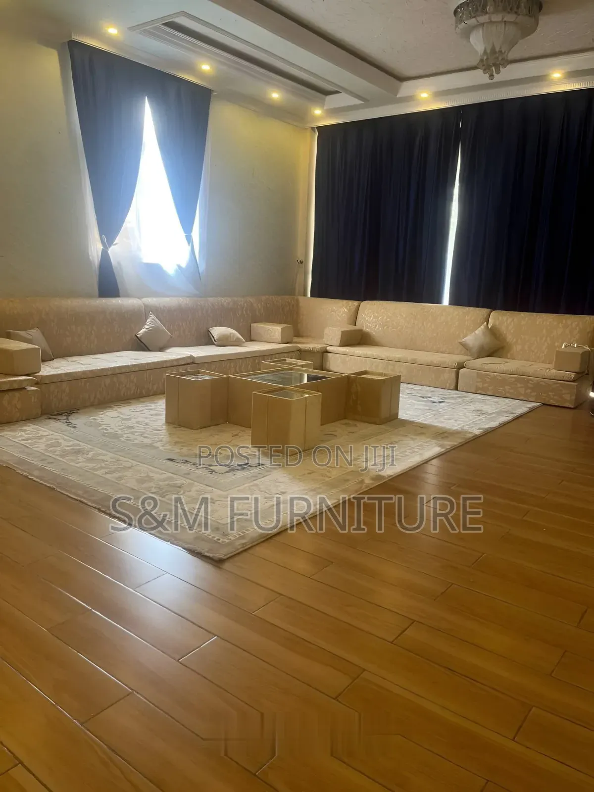 Extra_bonded Arabian Majlis Priced Per Square Meter.