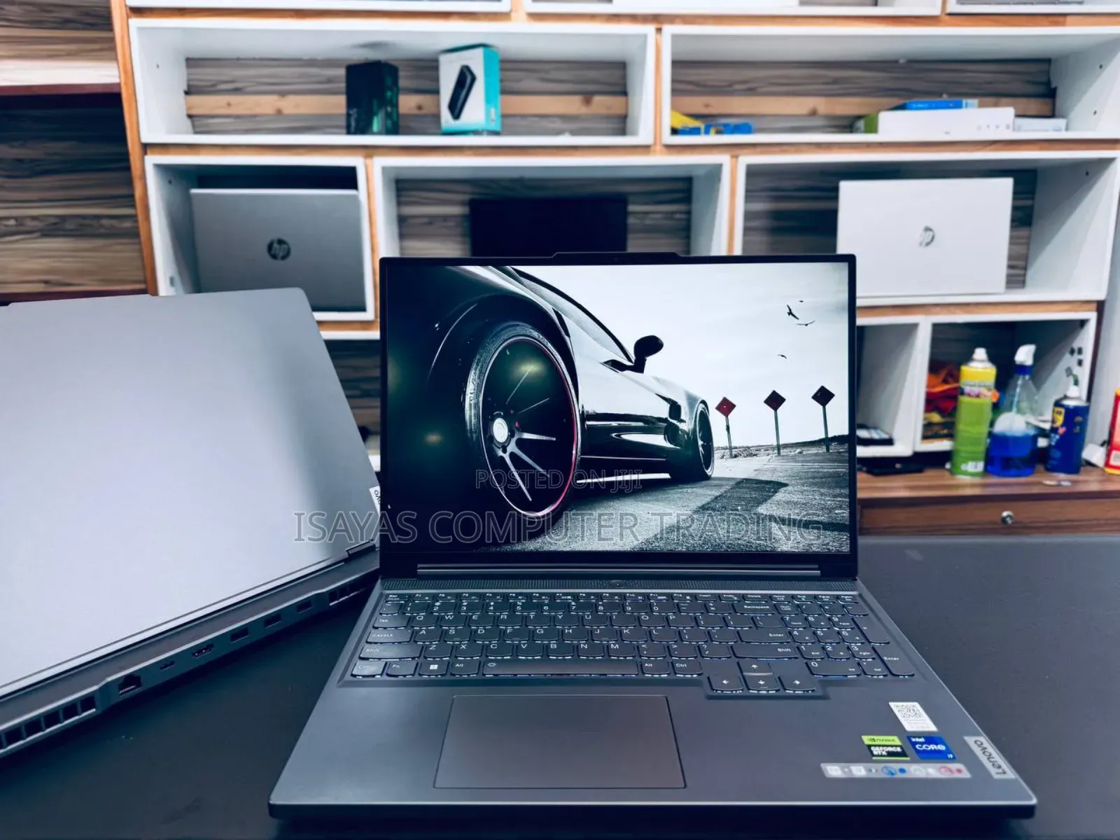 New Laptop Lenovo Yoga 700 16GB Intel Core I7 SSD 1T