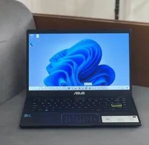 New Laptop Asus 4GB Intel SSD 320GB