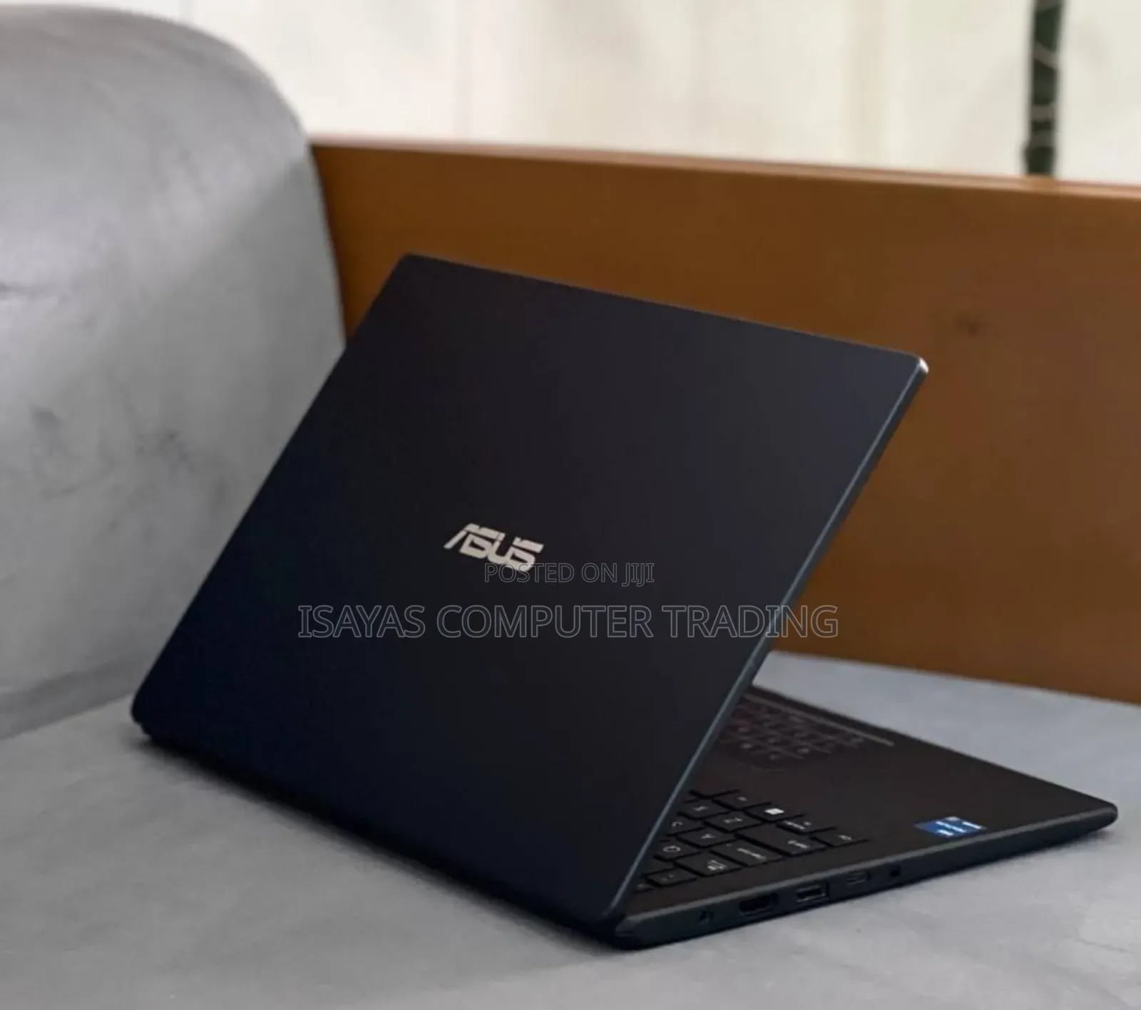 New Laptop Asus 4GB Intel SSD 320GB