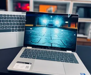 New Laptop HP OmniBook 5 Flip 16GB Intel Core I7 SSD 512GB