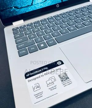 New Laptop HP OmniBook 5 Flip 16GB Intel Core I7 SSD 512GB