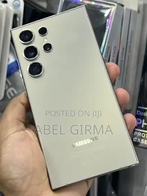 Photo - Samsung Galaxy S24 Ultra 256 GB Gray